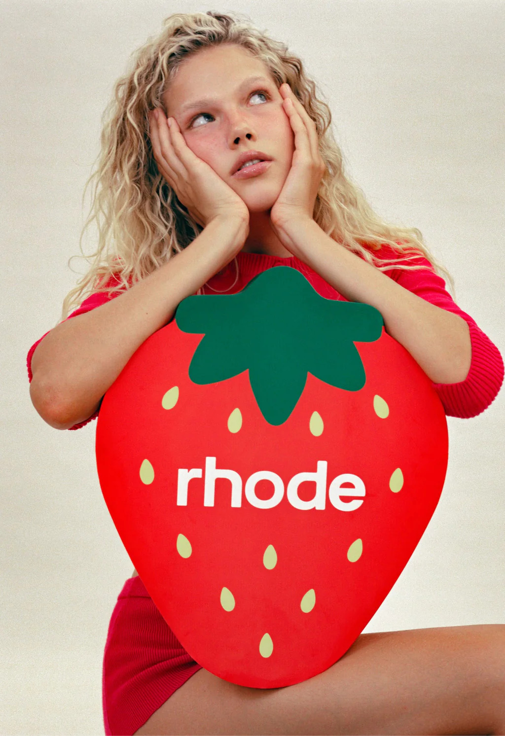 NEW ароматизований тінт для вуст із пептидами RHODE STRAWBERRY GLAZE Scented Peptide Lip Tint THE NOURISHING LIP LAYER